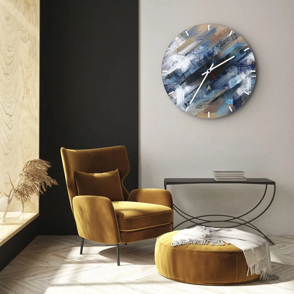 Wanduhr - Glasuhr - Eine abstrakte Komposition aus blauen Pinselstrichen. - 30x30cm - Auf einer blauen Diagonale - Moderne Wanddekoration für Wohnzimmer, Küche und Schlafzimmer ARTTOR