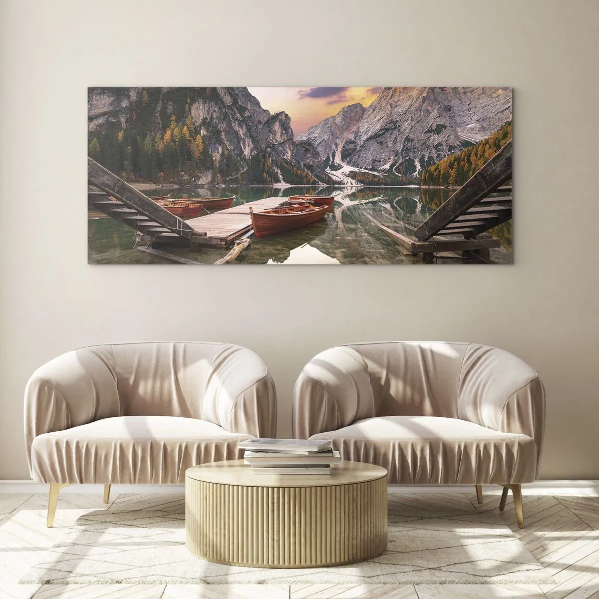 Glasbild - Bild auf glas - Bergsee mit Booten bei Sonnenuntergang - 120x50cm - Versprechen des Tages - Moderne Wanddekoration für Wohnzimmer und Schlafzimmer ARTTOR