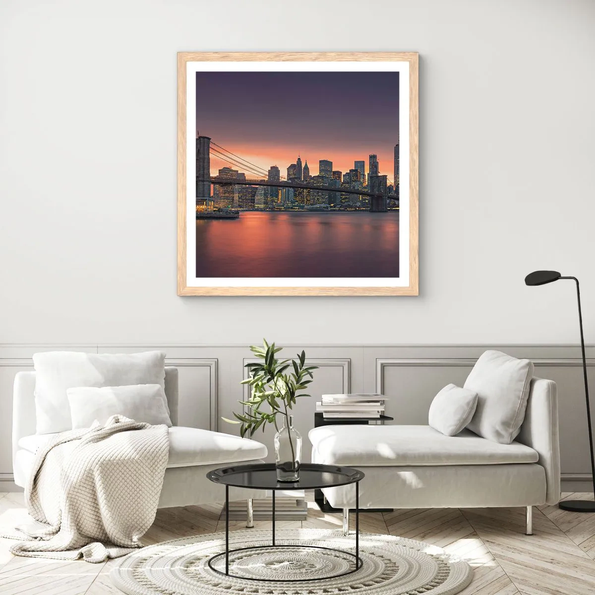 Poster in einem Rahmen aus heller Eiche - Eingetaucht in lila Stille - 40x40 cm