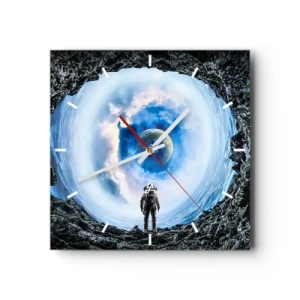 Wanduhr - Glasuhr - Astronaut vor einer Weltraumlandschaft mit der Erde im Hintergrund - 30x30cm - Es ist nicht weit von zu Hause - Moderne Wanddekoration für Wohnzimmer und Schlafzimmer ARTTOR