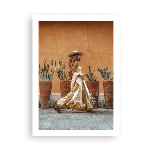 Poster - Stilvolle Frau mit Hut vor dem Hintergrund von Kakteen - 50x70cm - Hippie-Stil - Moderne Wanddekoration für Wohnzimmer und Schlafzimmer ARTTOR