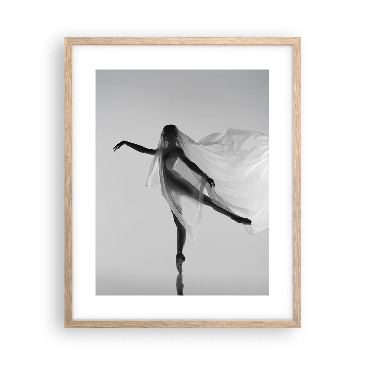 Poster in einem Rahmen aus heller Eiche - Leichtigkeit und Anmut - 40x50 cm