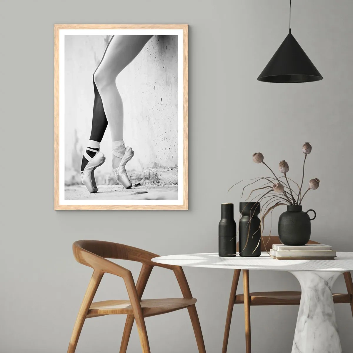 Poster in einem Rahmen aus heller Eiche - Ballerina, voilà! - 70x100 cm