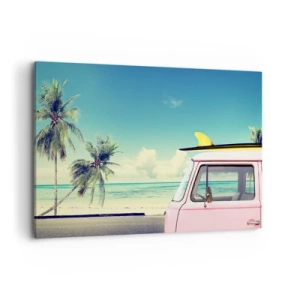 Bild auf Leinwand - Leinwandbild - Ein rosafarbener Van mit einem Surfbrett vor einem tropischen Strand. - 100x70cm - Zeit um in die Ferien zu starten - Moderne Wanddekoration für Wohnzimmer und Schlafzimmer ARTTOR