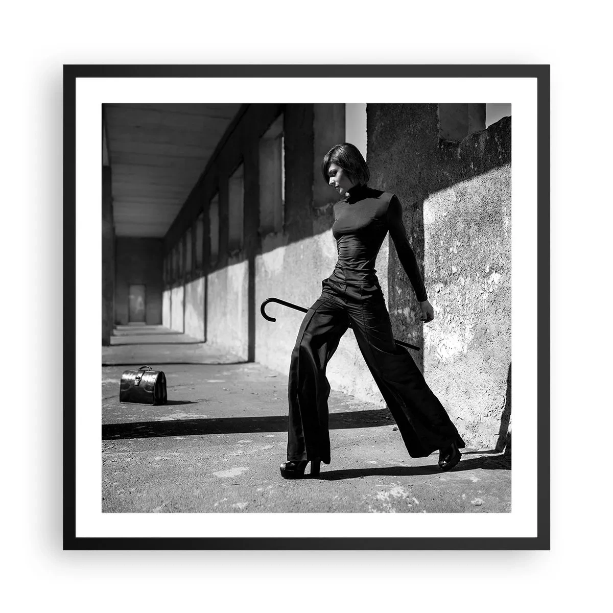 Poster in einem schwarzem Rahmen - Urbane Eleganz - 60x60 cm
