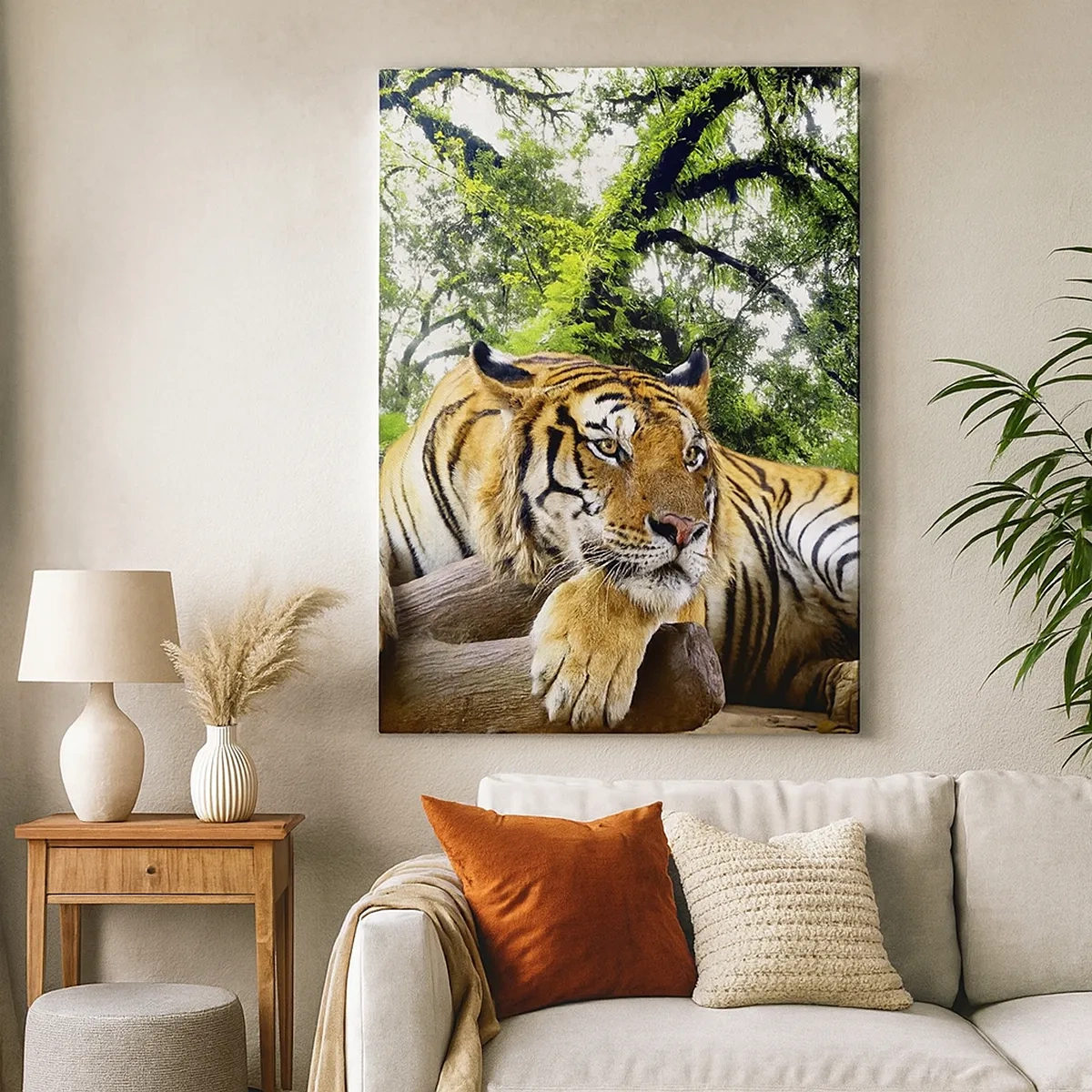 Bild auf Leinwand - Leinwandbild - Ein Tiger ruht in einem tropischen Wald - 50x70cm - Hochachtungsvoll - Moderne Wanddekoration für Wohnzimmer und Schlafzimmer ARTTOR