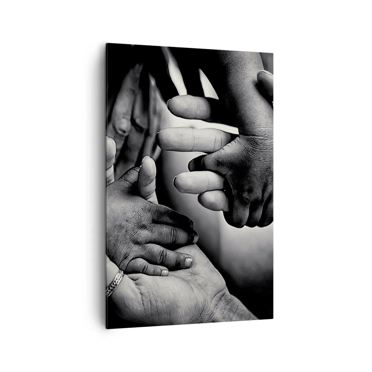 Bild auf Leinwand - Leinwandbild - Schwarze und weiße Hände verschiedener Generationen - 80x120cm - Mensch sein - Moderne Wanddekoration für Wohnzimmer und Schlafzimmer ARTTOR