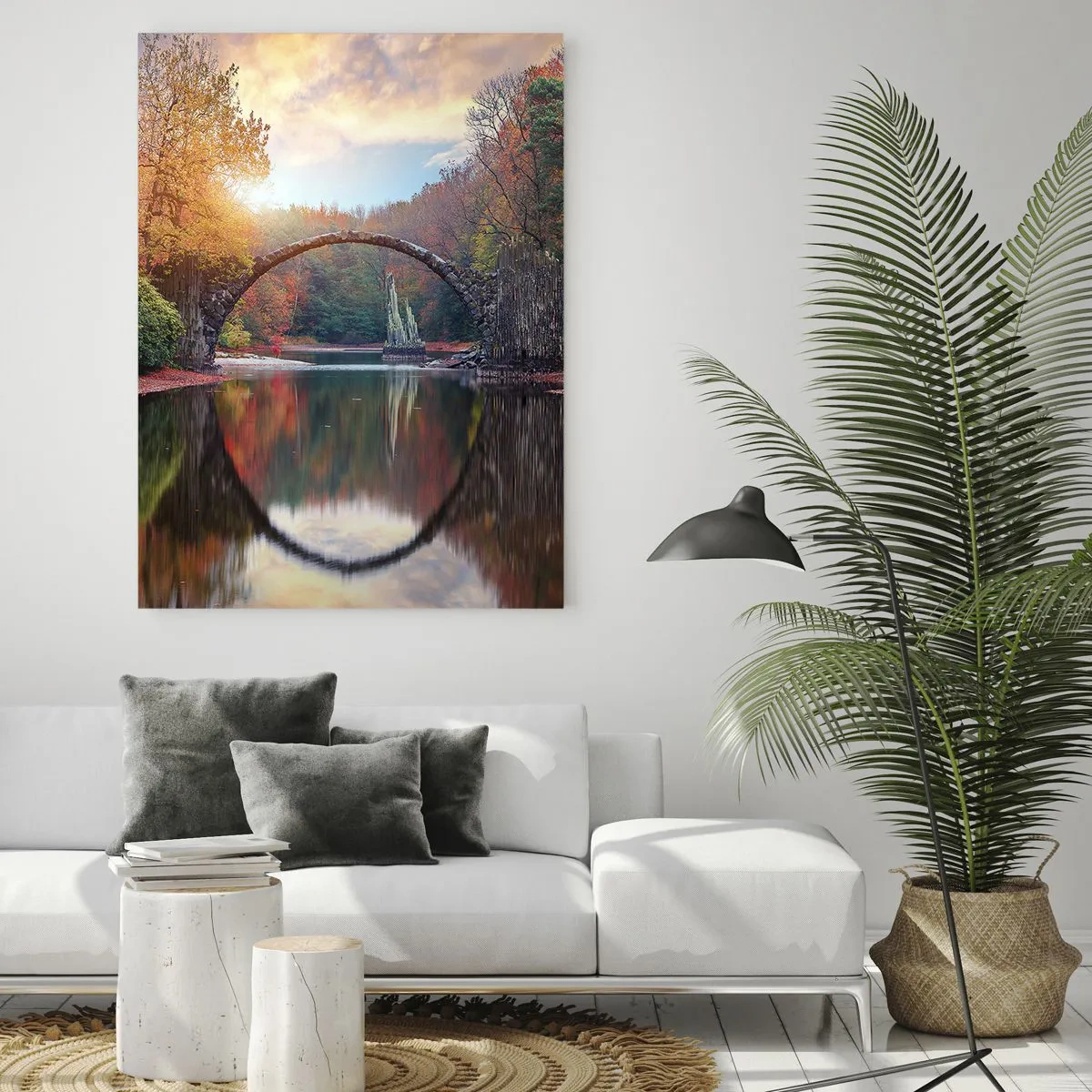 Glasbild - Bild auf glas - Eine Steinbrücke in einer Herbstlandschaft über ruhigem Wasser - 70x100cm - Auf der anderen Seite des Spiegels - Moderne Wanddekoration für Wohnzimmer und Schlafzimmer ARTTOR