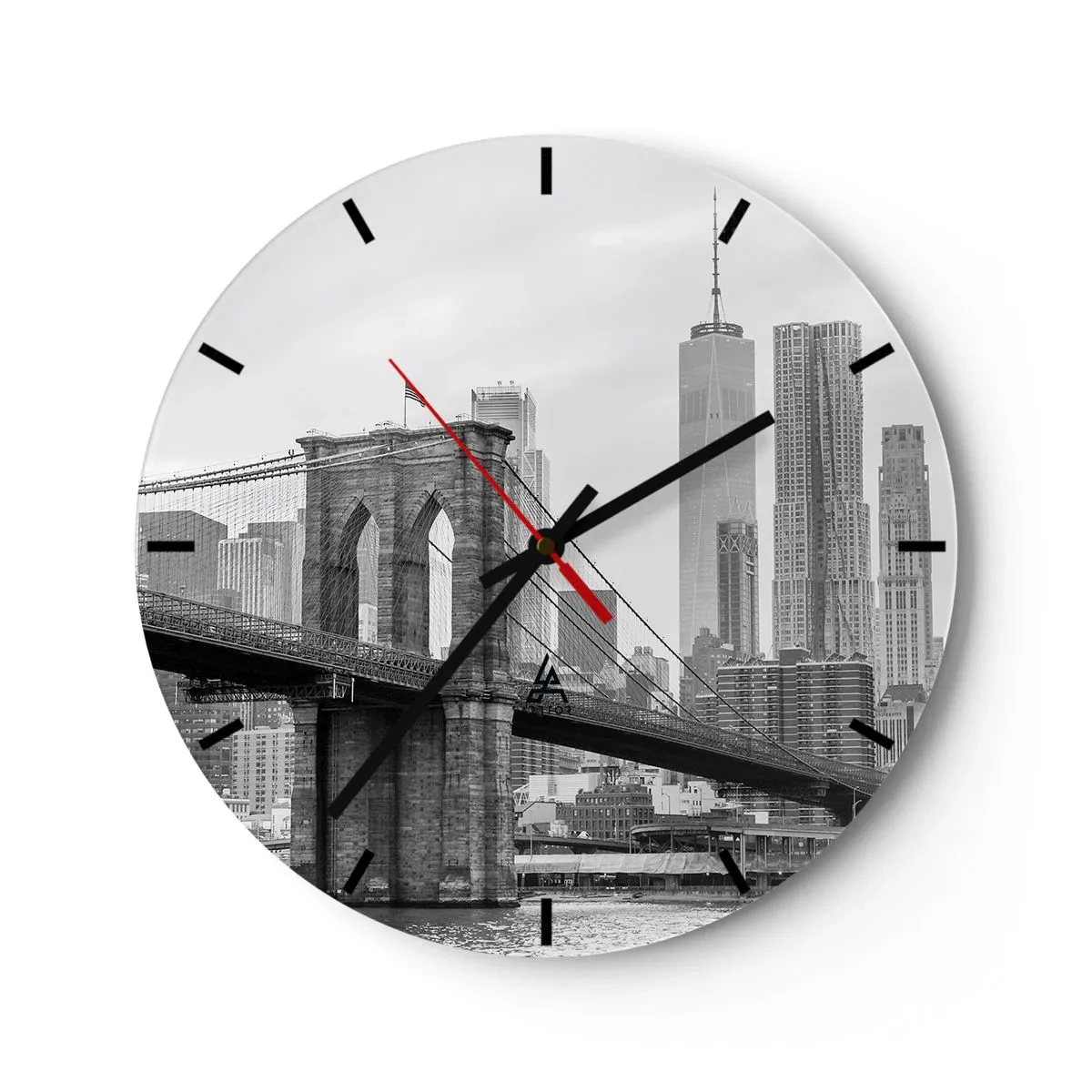 Wanduhr - Glasuhr - Brooklyn Bridge vor der Skyline der Stadt in Schwarzweiß - 30x30cm - New Yorker Atmosphäre - Moderne Wanddekoration für Wohnzimmer, Küche und Schlafzimmer ARTTOR