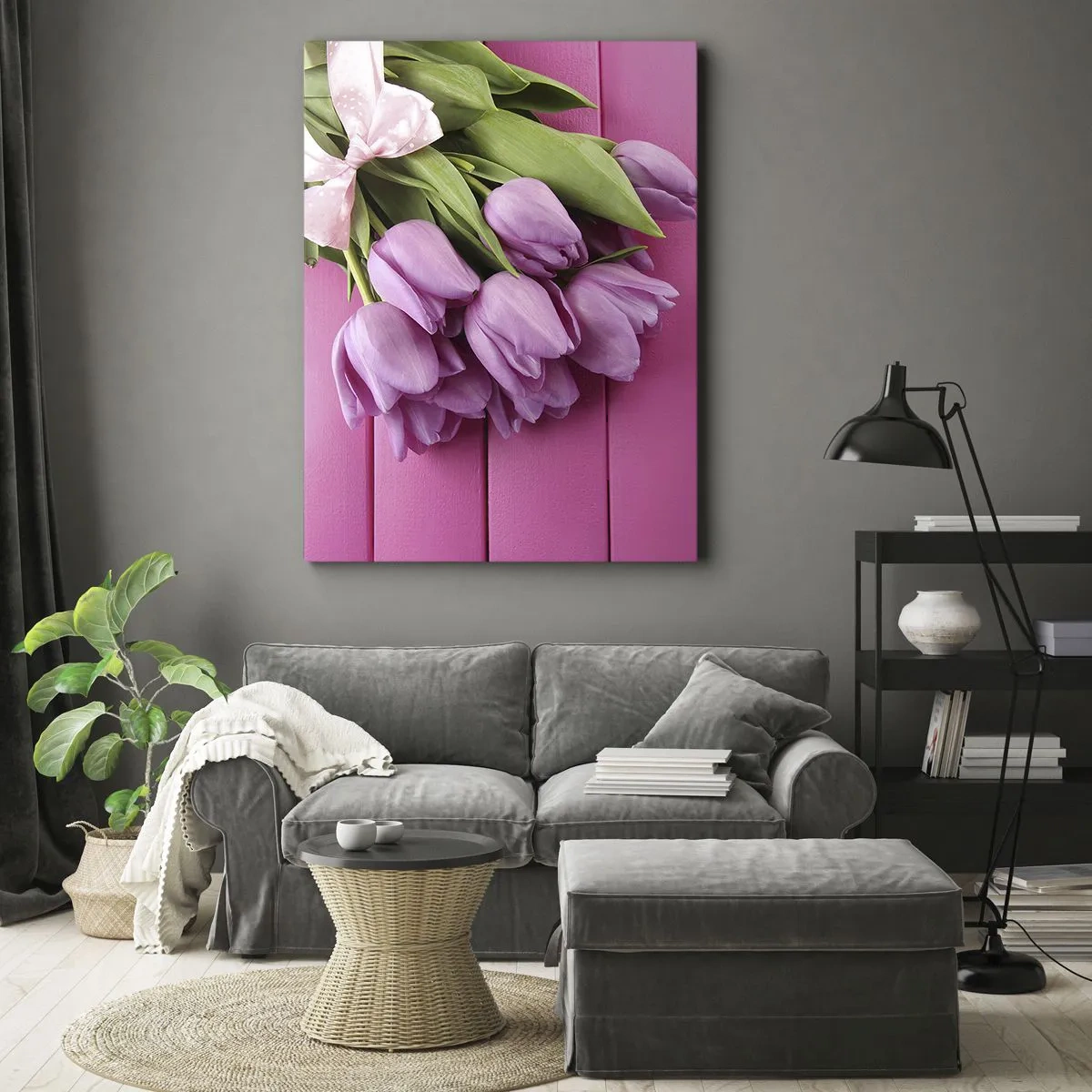 Bild auf Leinwand - Leinwandbild - Ein Strauß rosa Tulpen mit Schleife auf rosa Hintergrund - 70x100cm - Nur für dich - Moderne Wanddekoration für Wohnzimmer und Schlafzimmer ARTTOR