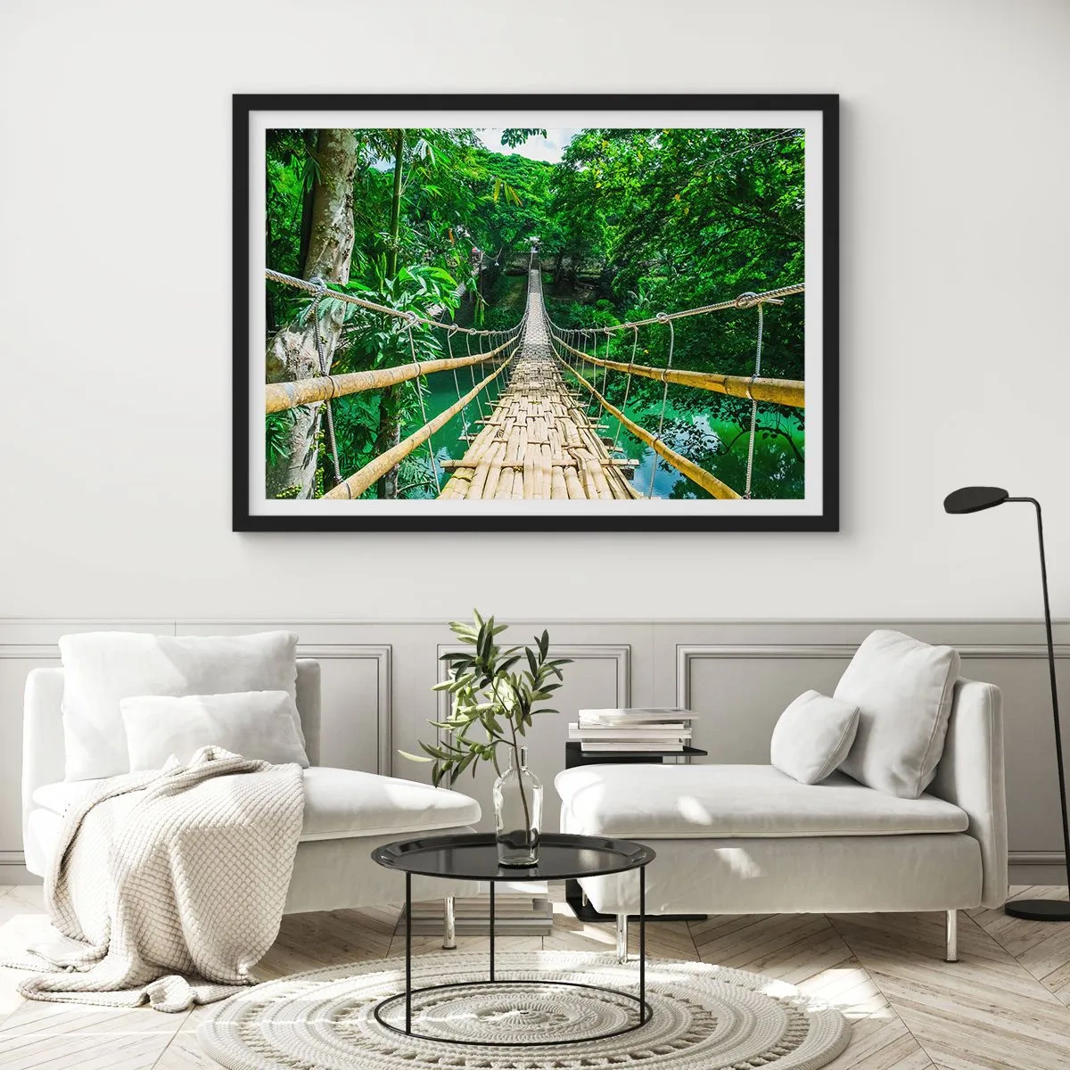 Poster in einem schwarzem Rahmen - Monkey Bridge über das Grün - 91x61 cm