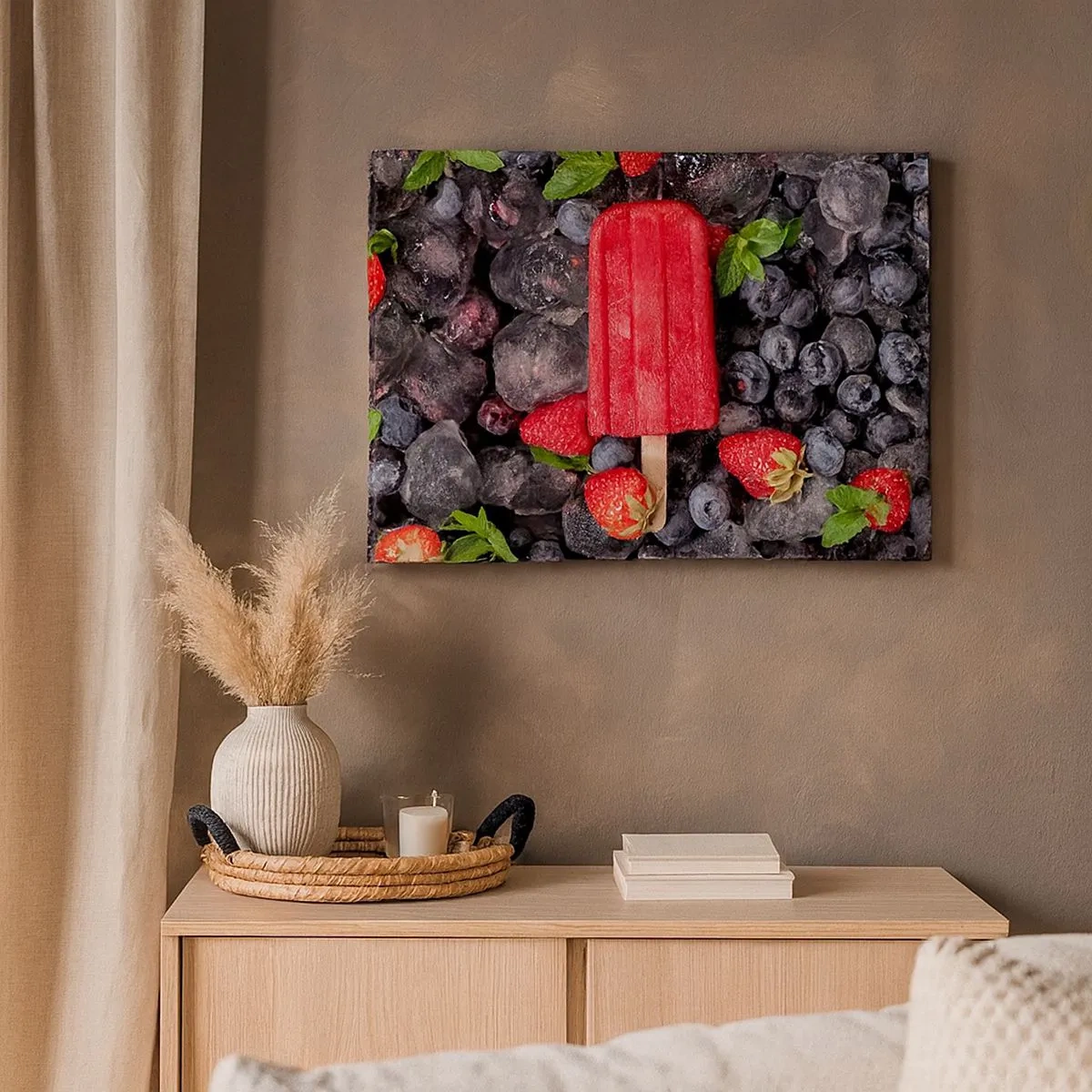 Bild auf Leinwand - Leinwandbild - Rotes Eis am Stiel, umgeben von Früchten und Eis - 70x50cm - So schmeckt der heiße Sommer - Moderne Wanddekoration für Wohnzimmer und Schlafzimmer ARTTOR