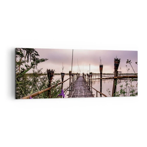 Bild auf Leinwand - Leinwandbild - Bambusbrücke über das Wasser im Morgengrauen - 140x50cm - Frieden und Ruhe Asiens - Moderne Wanddekoration für Wohnzimmer und Schlafzimmer ARTTOR