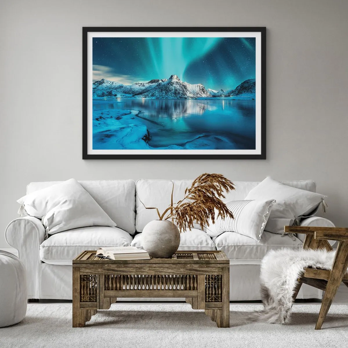 Poster in einem schwarzem Rahmen - Aurora Borealis über schneebedeckten Bergen und einem See - 100x70cm - Lichtnacht - Moderne Wanddekoration für Wohnzimmer und Schlafzimmer ARTTOR