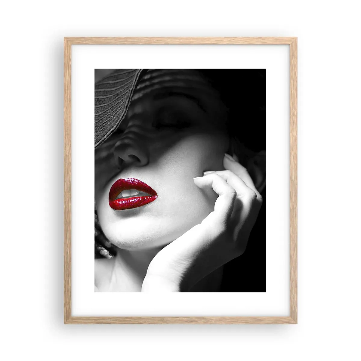 Poster in einem Rahmen aus heller Eiche - Eine Studie in Scharlachrot - 40x50 cm