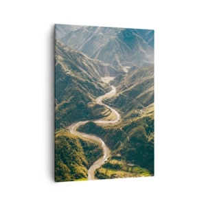 Bild auf Leinwand - Leinwandbild - Eine Berglandschaft mit einer kurvenreichen Straße zwischen grünen Hügeln - 50x70cm - Direkt aus dem Herzen der Berge - Moderne Wanddekoration für Wohnzimmer und Schlafzimmer ARTTOR
