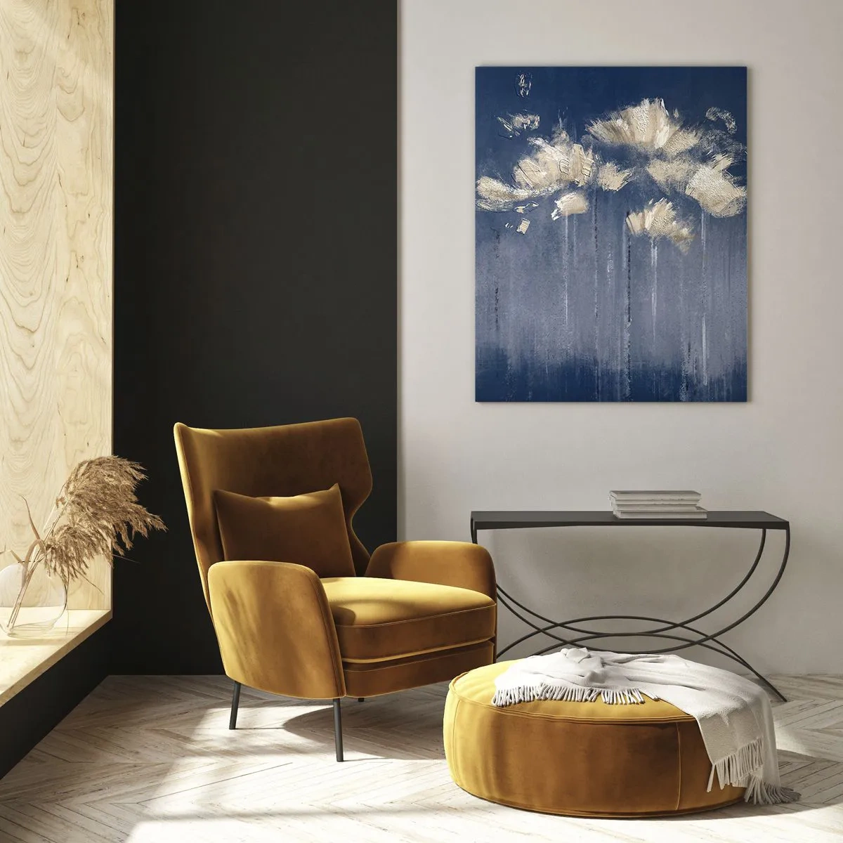 Glasbild - Bild auf glas - Goldenes abstraktes Blumenarrangement auf marineblauem Hintergrund - 50x70cm - Wie Blütenblätter im Wind - Moderne Wanddekoration für Wohnzimmer und Schlafzimmer ARTTOR