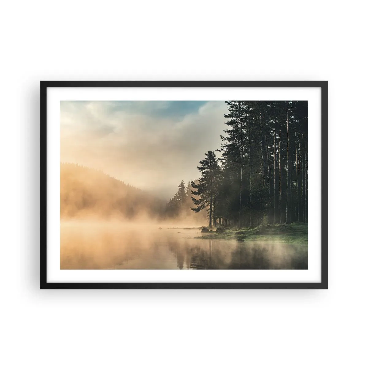 Poster in einem schwarzem Rahmen - Ein nebliger Wald über einem ruhigen See - 70x50cm - Die Geburt des Tages - Moderne Wanddekoration für Wohnzimmer und Schlafzimmer ARTTOR