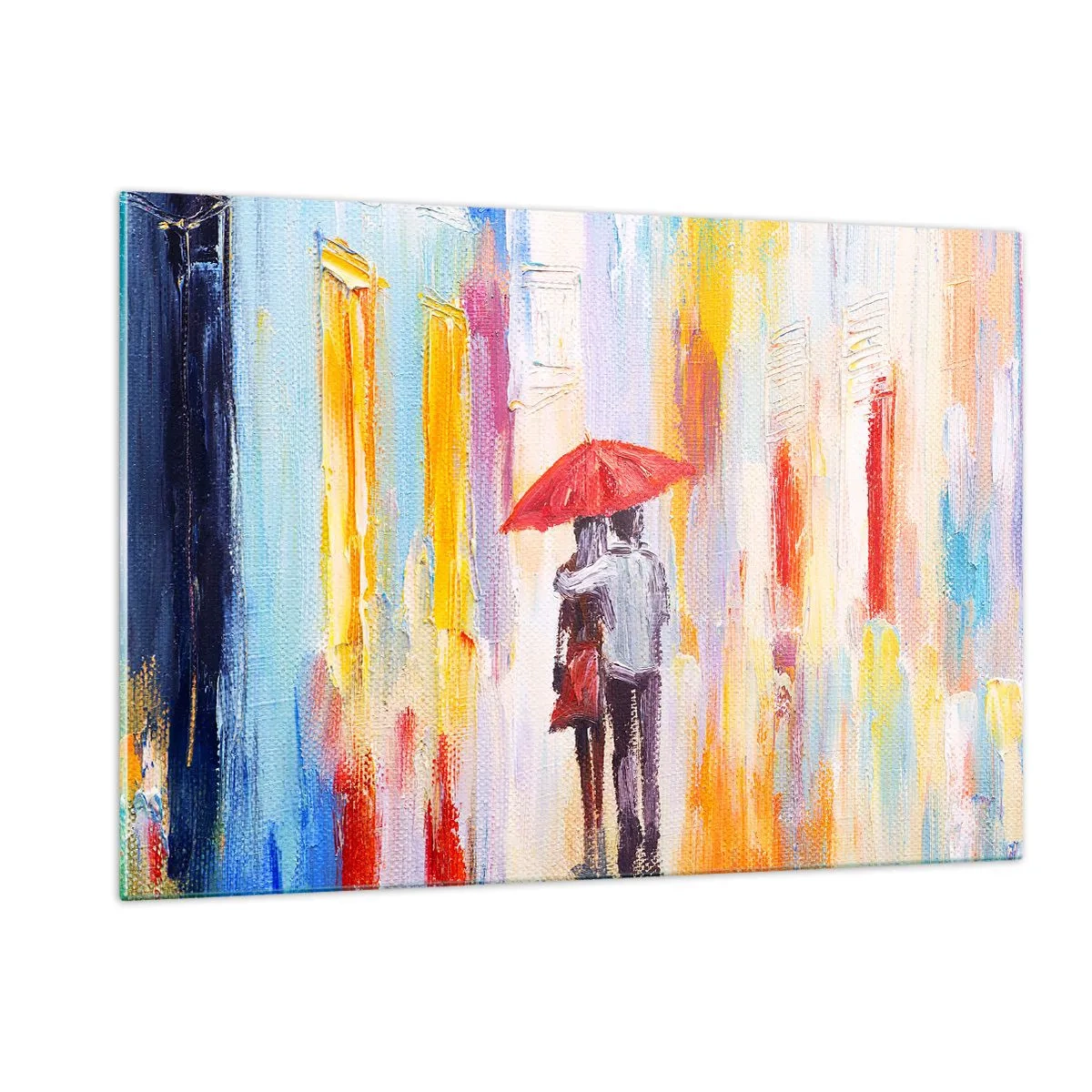 Glasbild - Bild auf glas - Ein Paar hält einen roten Regenschirm im Regen vor einer farbenfrohen Straße. - 120x80cm - Lass es weiter regnen - Moderne Wanddekoration für Wohnzimmer und Schlafzimmer ARTTOR