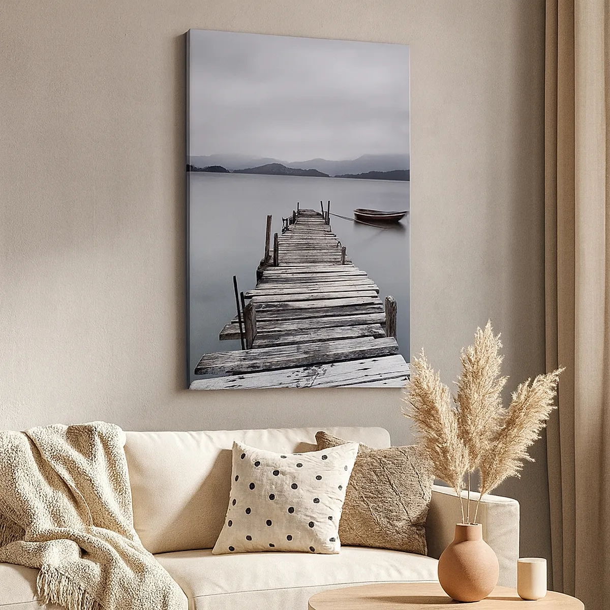 Bild auf Leinwand - Leinwandbild - Eine Holzbrücke, die zur ruhigen Oberfläche des Sees führt - 50x70cm - Du kannst morgen gehen - Moderne Wanddekoration für Wohnzimmer und Schlafzimmer ARTTOR