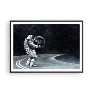 Poster in einem schwarzem Rahmen - Astronaut mit Erde vor dem Sternenhimmel - 100x70cm - Auf der Milchstraße - Moderne Wanddekoration für Wohnzimmer und Schlafzimmer ARTTOR