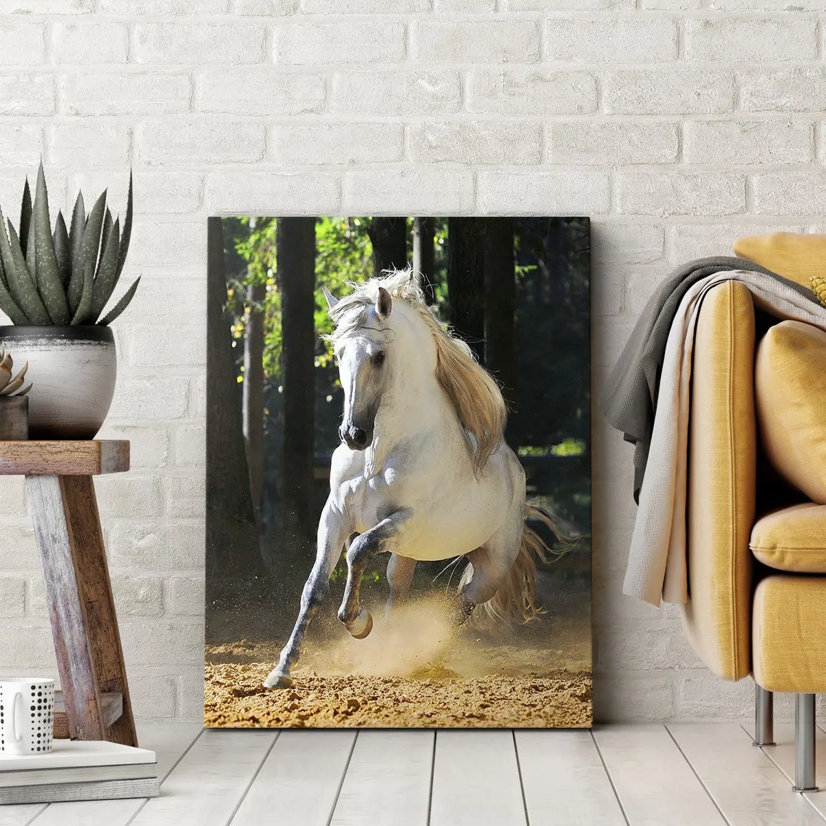 Bild auf Leinwand - Leinwandbild - Ein weißes Pferd galoppiert durch eine Waldlichtung - 50x70cm - Wie aus einem Fantasy-Roman - Moderne Wanddekoration für Wohnzimmer und Schlafzimmer ARTTOR