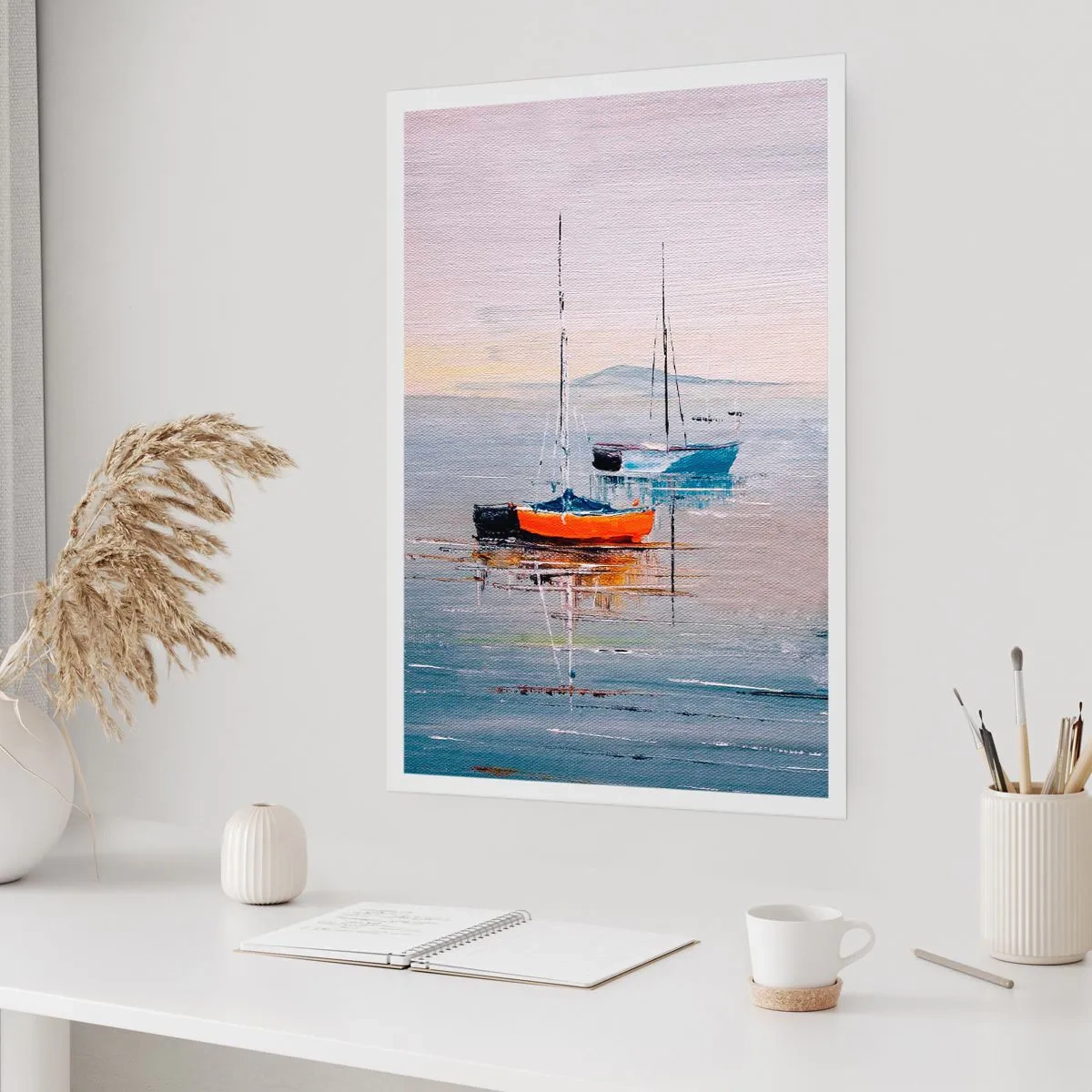 Poster - Segelboote auf ruhigem Wasser - 50x70cm - Wohlverdiente Ruhe - Moderne Wanddekoration für Wohnzimmer und Schlafzimmer ARTTOR
