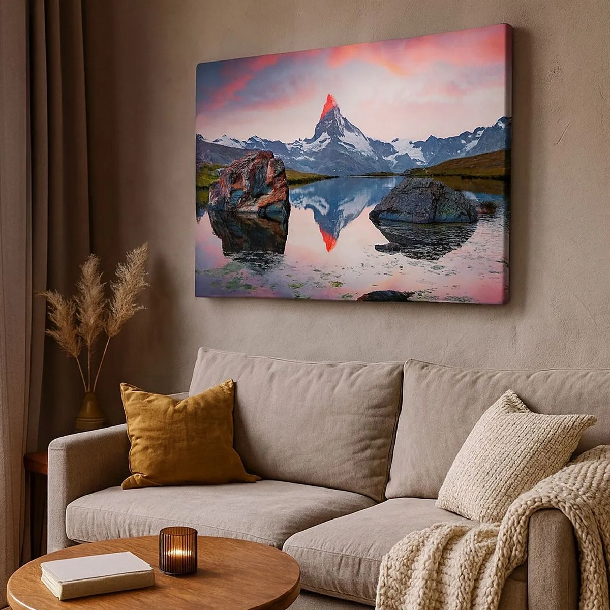 Bild auf Leinwand - Leinwandbild - Ein Berggipfel spiegelt sich bei Sonnenuntergang in einem See - 70x50cm - Das Herz der Berge ist heiß - Moderne Wanddekoration für Wohnzimmer und Schlafzimmer ARTTOR